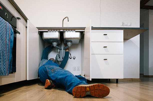 Professional Leak Detection technician working in Tomkins Cove, NY